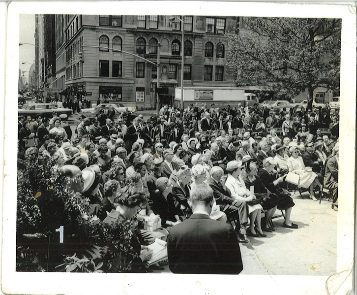 File:Photo1.webp